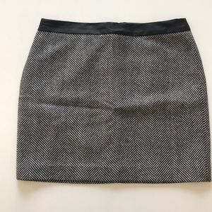 Banana Republic Herringbone Skirt - Size 4P